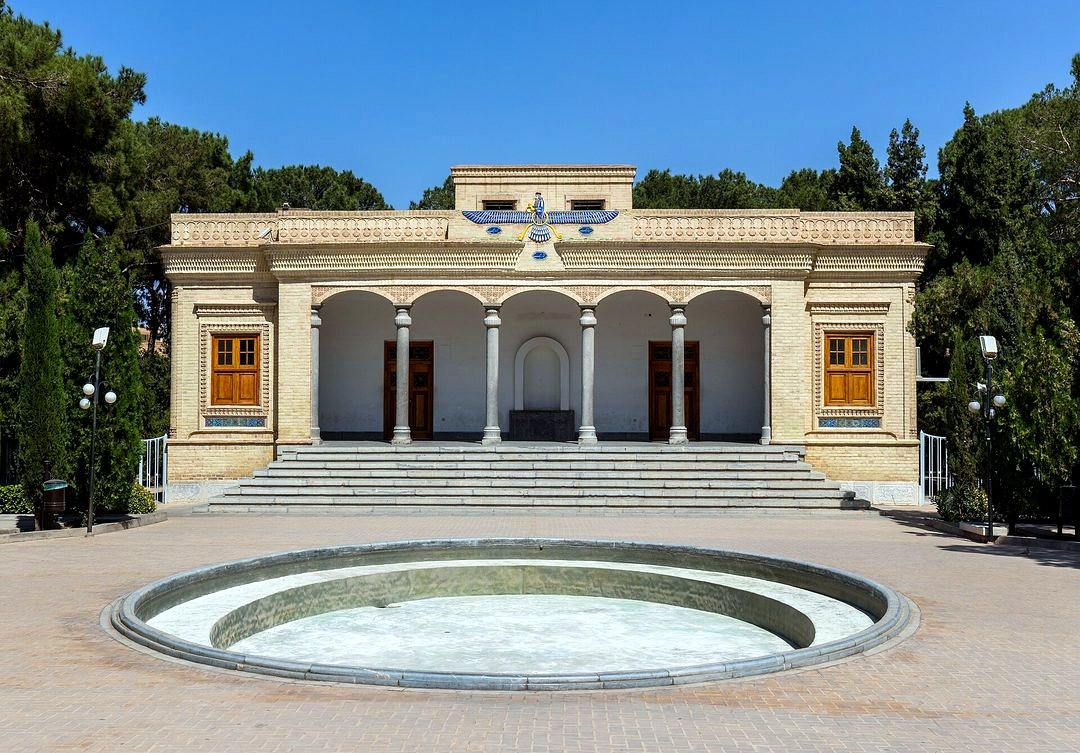 وحدت دینی و ارزشی در جامعه ایرانی