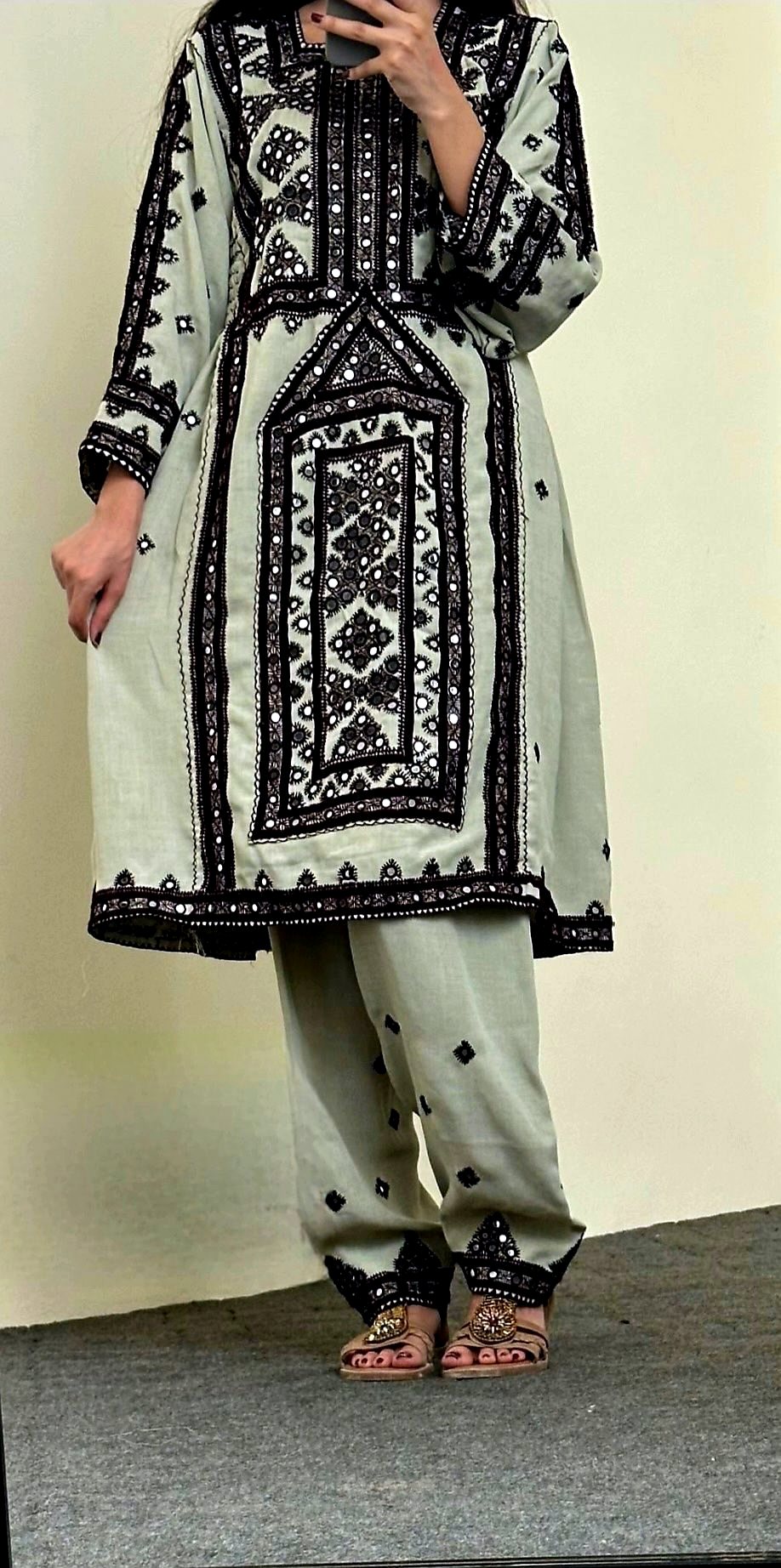 Siah Dozi Baloch Embroidery Iran.jpg