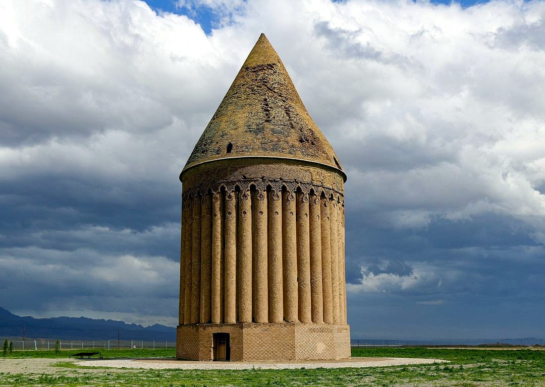 Radkan Tower, Chenaran 2015-01-26.jpg